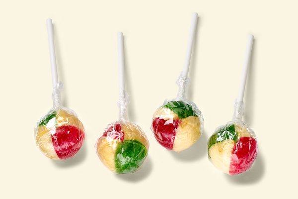 Küfa Fruit Ball yellow-green-red ball-shaped lollies with lemon flavour